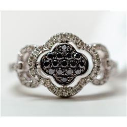 39)14KT WHITE GOLD COLOURED BLACK DIAMOND