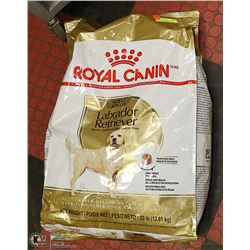 ROYAL CANIN LABRADOR DOG FOOD, CHICKEN & BROWN
