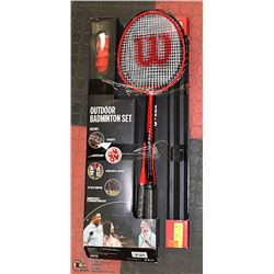 COMPLETE BADMINTON SET INCL 4 RAQUETS, NET &