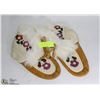 Image 1 : HANDMADE MOCCASINS - LADIES SIZE 8 HANDMADE BEADED