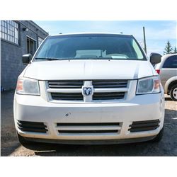 2010 DODGE GRAND CARAVAN SE