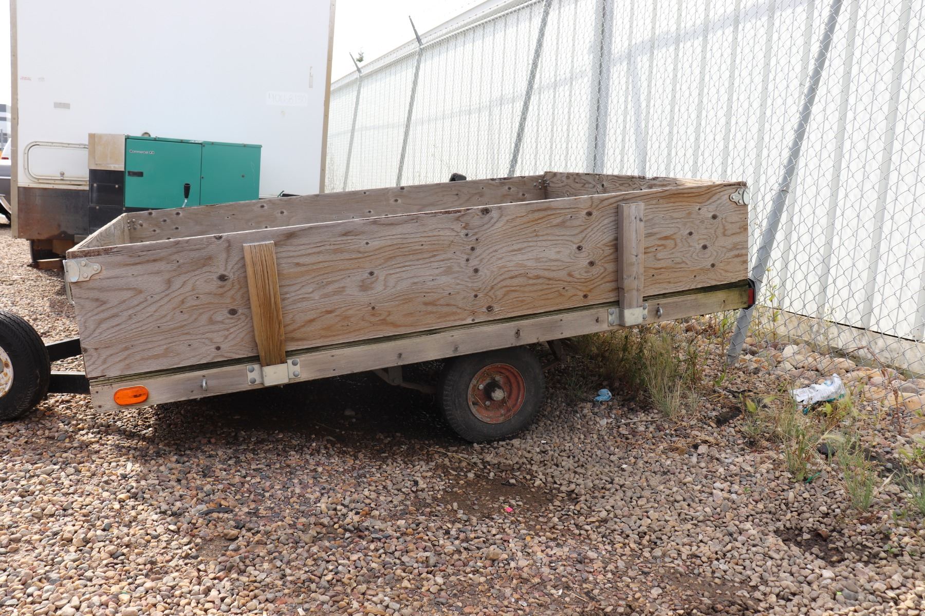 6 X 8 UTILITY TRAILER 6 x 8 utility trailer