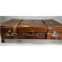 ANTIQUE LEATHER SUITCASE W/OLD WORLDWIDE STICKERS