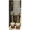 Image 1 : ONE PAIR OF LAMPS 38.5 INCHES TALL