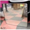 Image 1 : WALL MIRROR 24 X 24