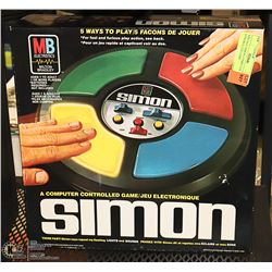VINTAGE SIMON COMPUTER CONTROLLED GAME