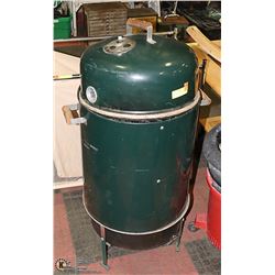 UPRIGHT CHARCOAL SMOKER