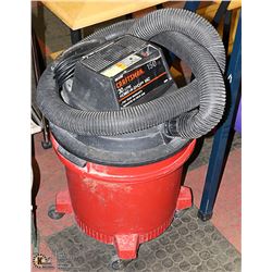 CRAFTSMAN 30 LITRE HOME AND SHOP VAC