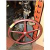 Image 1 : ANTIQUE COBBLERS HEEL PRESS MACHINE
