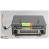 Image 1 : MOTOROLA 395 A.M. CAR STEREO PRE FM 1950'S