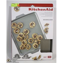 NEW KITCHEN AID NON-STICK COOKIE SHEET 45 X 35