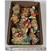 Image 1 : BUNNY FIGURINE LOT (10).