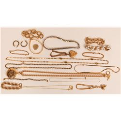 Beautiful Group of Gold Toned Jewelry (121214)