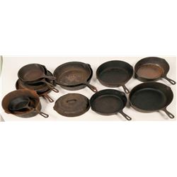 Cast Iron Pan Group (122730)