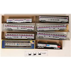 Model Train HO Amtrak Athearn Loco and Rolling Stock (121326)