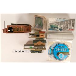 Model Train HO Loco, Bldgs and Misc (121318)