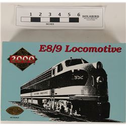 Model Train HO Porto 2000 Series E8/9 loco (121329)