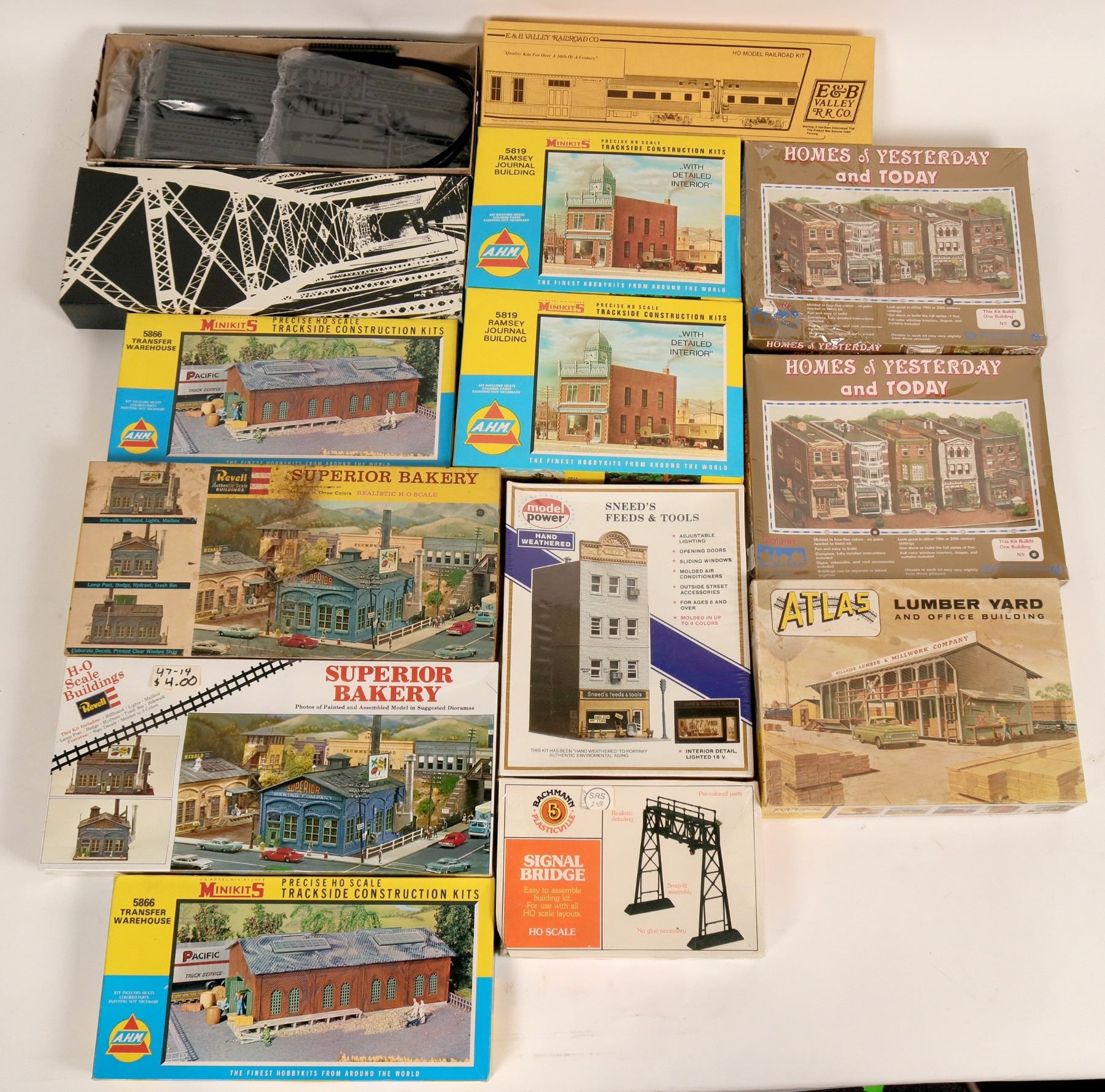 Assembly Model Train Model Train: Assembly Kits for HO buildings (121071)