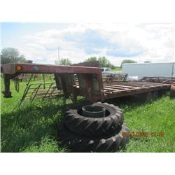 Mallard Gooseneck 24' Flatdeck Tri-Axle w Beaver Tail & Ramps