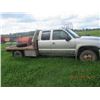 Image 3 : 03 Chev 3500 Dually Ext Cab 4x4 Dsl w Deck 420,000 KM