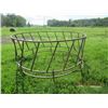 Image 3 : 2 Metal Rd Bale Feeders
