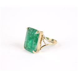 EXCELLENT Emerald & Diamond 18K Gold Ring