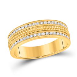 Mens Round Diamond Wedding Hammered Band Ring 1/2 Cttw 14kt Yellow Gold - REF-74N9F