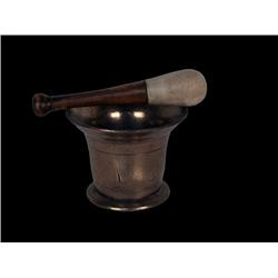 Small Mortar & Pedstal       Pewter and