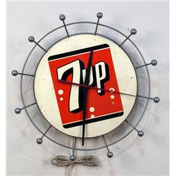 1950's  7-up clock  w/ metal round shap