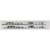 Image 4 : Pontiac Chieftain Hood Ornament Emblem Set