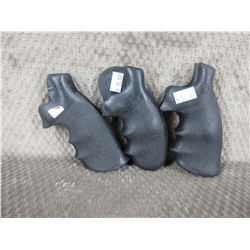 3 Rubber Pistol Grips