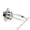Image 7 : Vintage 14kt White Gold 0.90 ctw Round Sapphire and Diamond Flower Cluster Ring