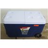 Image 1 : Rubbermaid DURAChill 75 Qt Blue Chest Cooler w/ Wheels