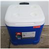 Image 1 : Igloo Ice Cube Square Wheeled 60 Qt Chest Cooler