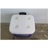 Image 2 : Igloo Ice Cube Square Wheeled 60 Qt Chest Cooler