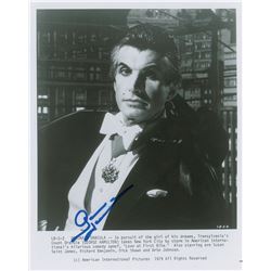 Dracula: George Hamilton