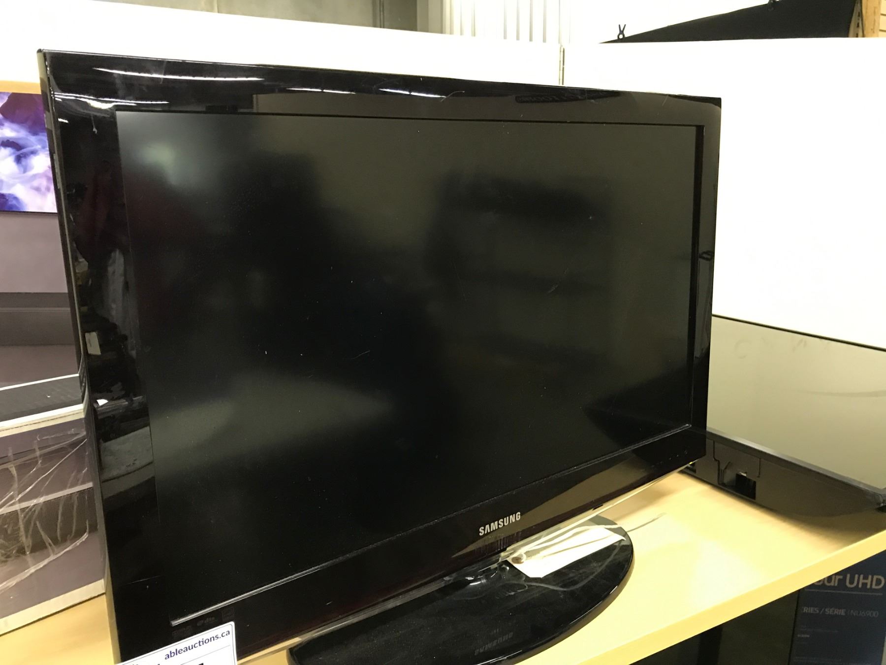 Samsung 32 Lcd Tv No Picture Only Sound SAMSUNG 32" LCD TV CONDITION KNOWN, NO REMOTE