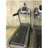 Image 2 : PRECOR 956I TREADMILL, 120V/20A PLUG WITH CARDIO THEATRE MEDIA CONTROLS