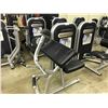 Image 2 : LIFE FITNESS BICEP CURL STATION
