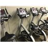 Image 2 : STAR TRAC PRO UPRIGHT EXERCISE BIKE WITH MEDIA CONTROLS