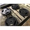 Image 2 : 2 PALLETS OF BARBELL PLATES