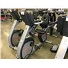 Image 2 : STAR TRAC RECUMBENT BIKE