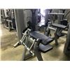 Image 2 : FREE MOTION BICEP STATION