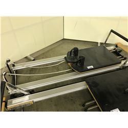 STOTT PILATES EXERCISE STATION