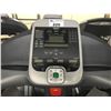 Image 2 : PRECOR 966I FLEXDECK INCLINE TREADMILL, 120V/20A PLUG