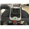 Image 2 : PRECOR 966I FLEXDECK INCLINE TREADMILL, 120V/20A PLUG