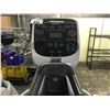 Image 2 : PRECOR AMT '12 ELLIPTICAL MACHINE