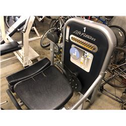 LIFE FITNESS LEG EXTENSION MACHINE