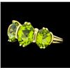 Image 2 : 14KT Yellow Gold Ladies 5.00 ctw Peridot Three Stone Ring