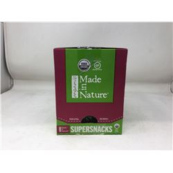 lot of box of 119g of Made in Nature super snacks